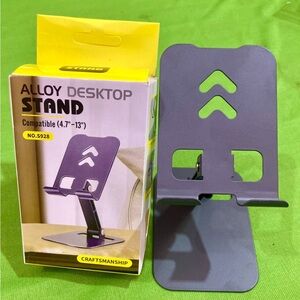 Alloy Desktop Stand